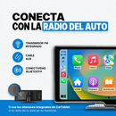 Pantalla CarTablet y detalle de su parte trasera, con leyendas externas en español sobre conexiones; la interfaz fotografiada conserva su texto original.