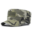 Una gorra militar de algodón Camuflaje Patriot Cadet sobre fondo blanco.