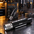 Linterna negra NexTool 6 en 1 y caja del producto en un banco de taller