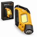 Linterna de llavero amarilla Onyxclip LED y COB con caja premium sobre fondo blanco