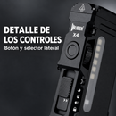 Detalle del botón y selector lateral de la linterna WUBEN X4.