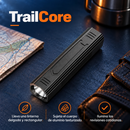 Linterna rectangular TrailCore con el haz frontal encendido y detalles del cuerpo texturizado.